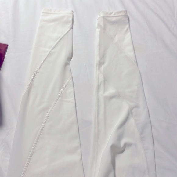 Offline by Aerie bright white leggings - Picture 6 of 10